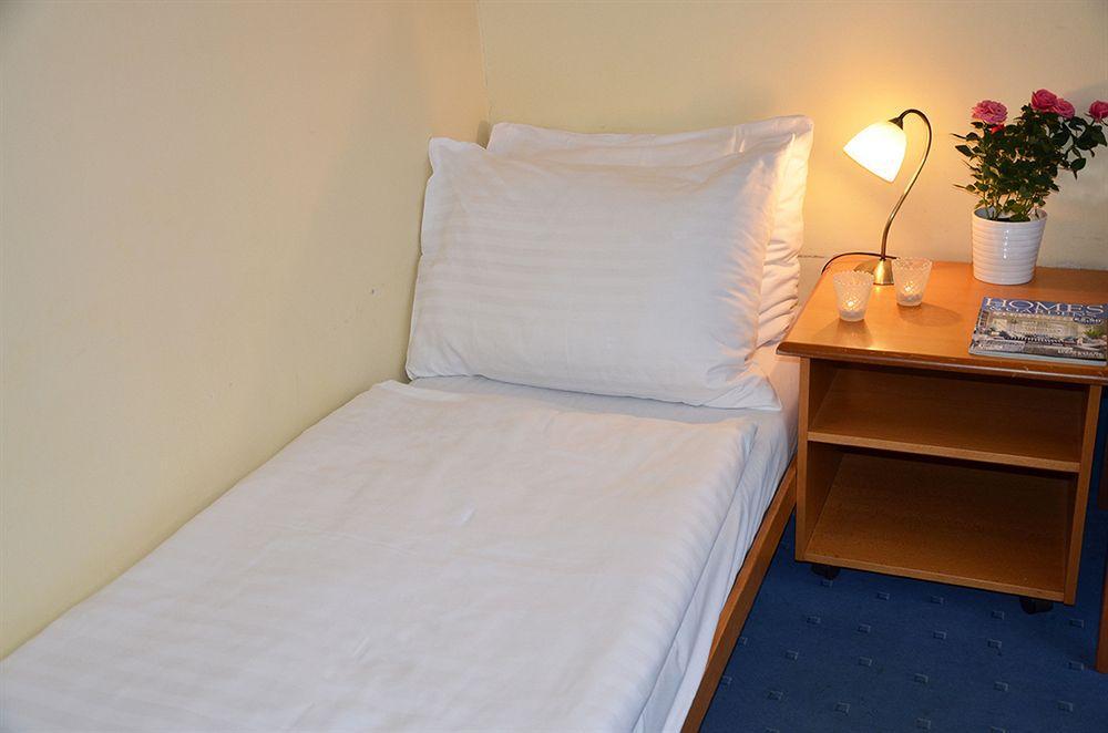 Albion 4* Prag