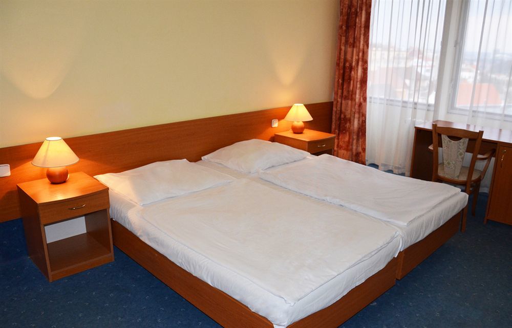 Albion 4* Prag