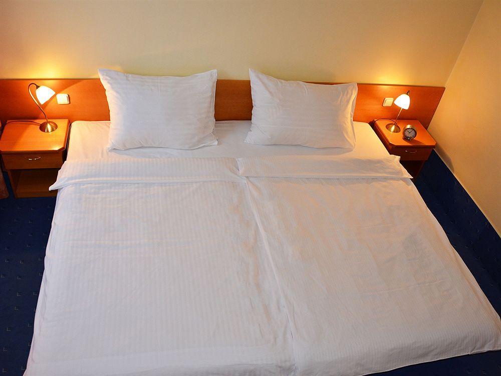 Albion 4* Prague
